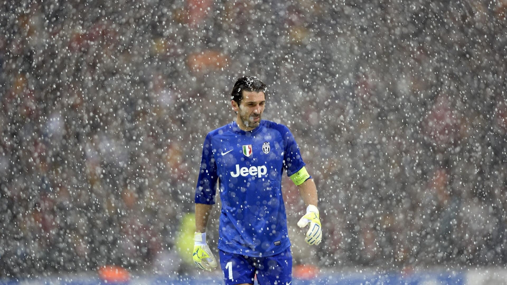 曼联愿花费9000万英镑报价巴莱巴。，曼联 巴特