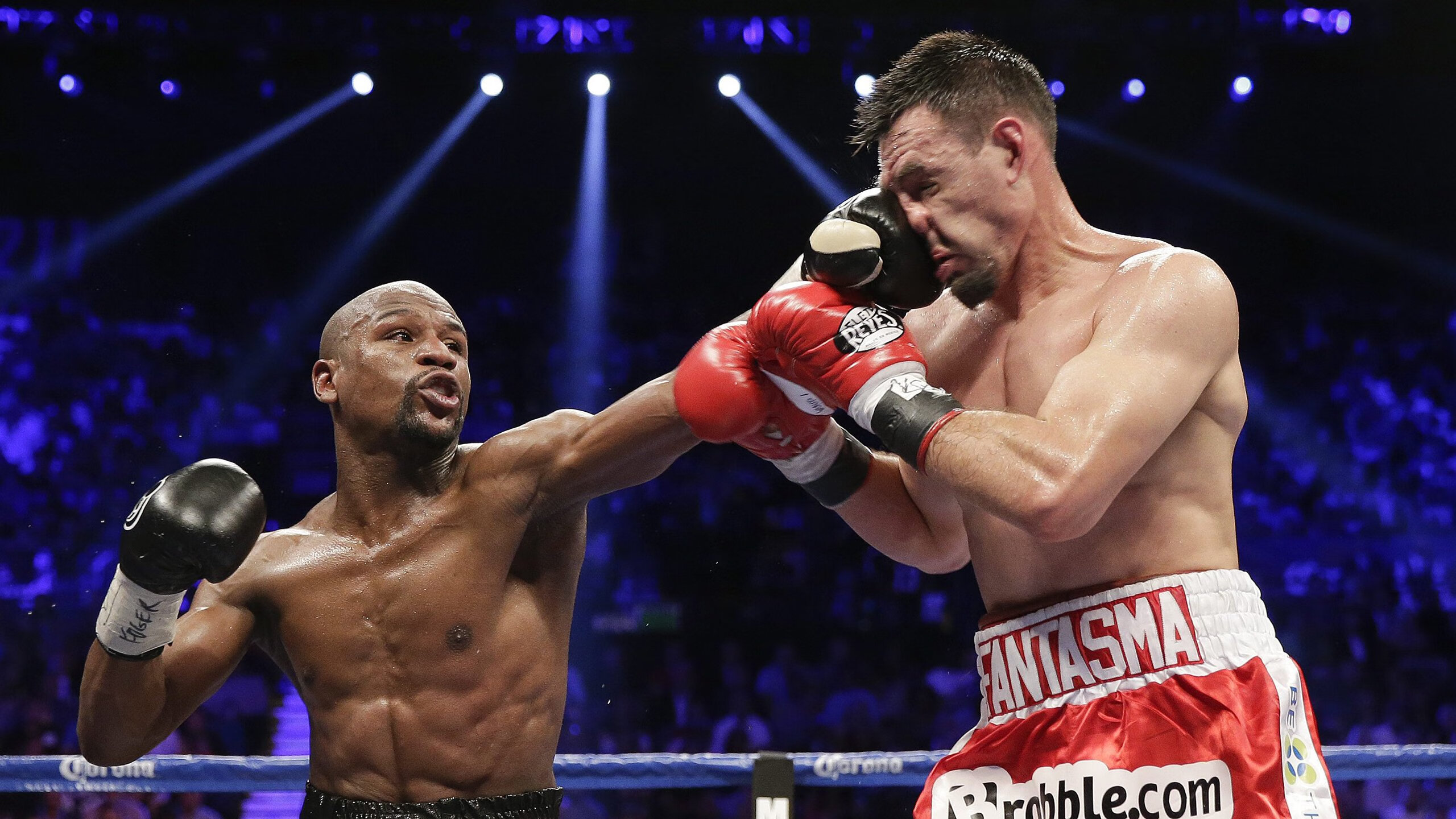 曼联愿花费9000万英镑报价巴莱巴。，曼联 巴特